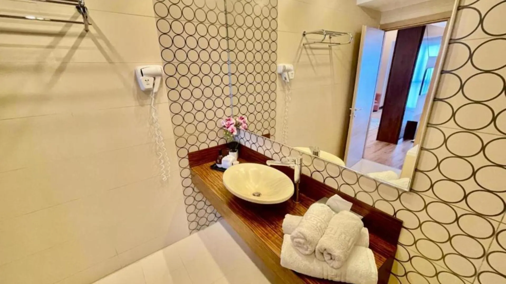 Yamaluxe Luxury Apartments - Bucuresti 0*, Bükreş