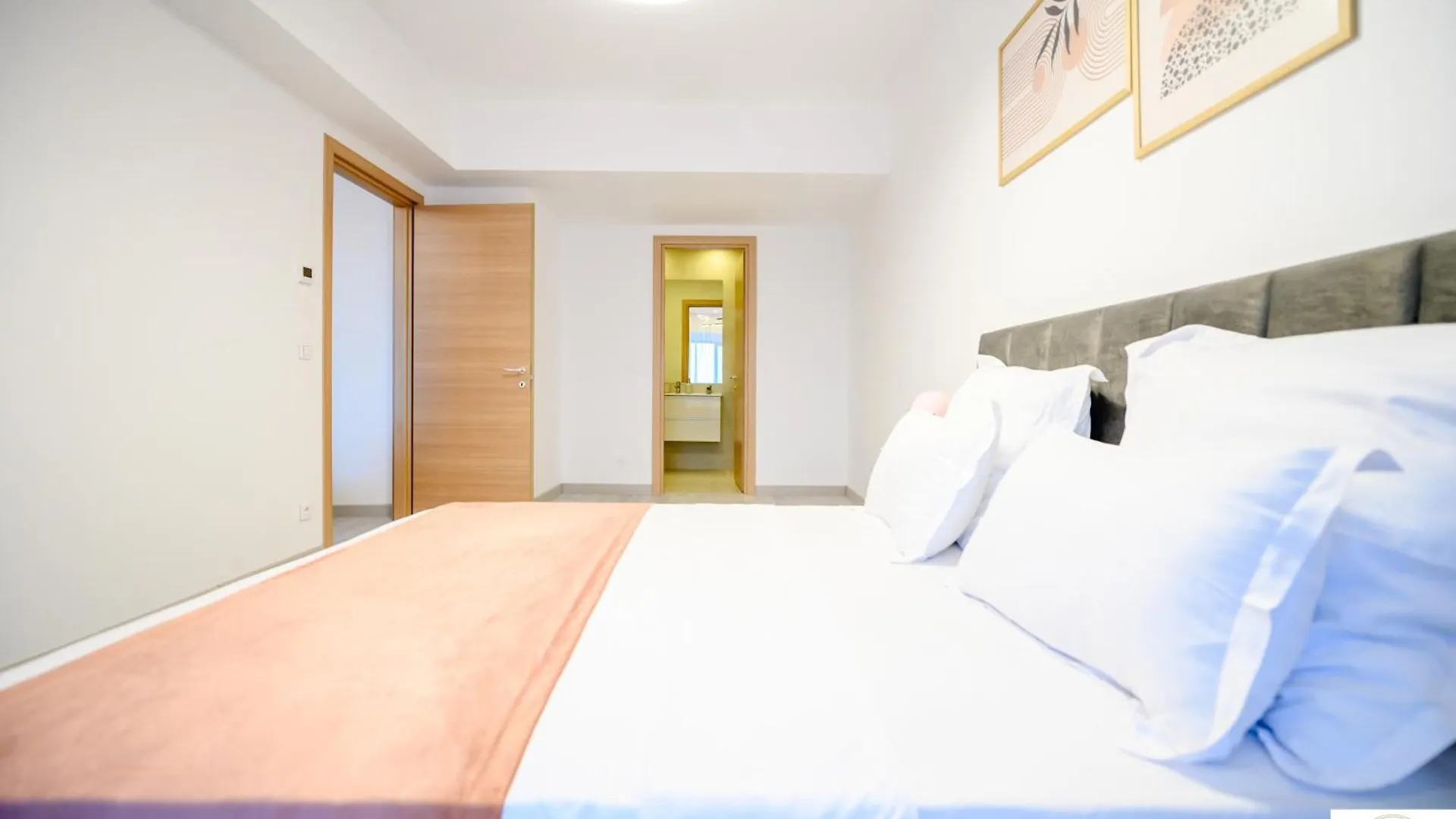 Apart Otel Yamaluxe Luxury Apartments - Bucuresti