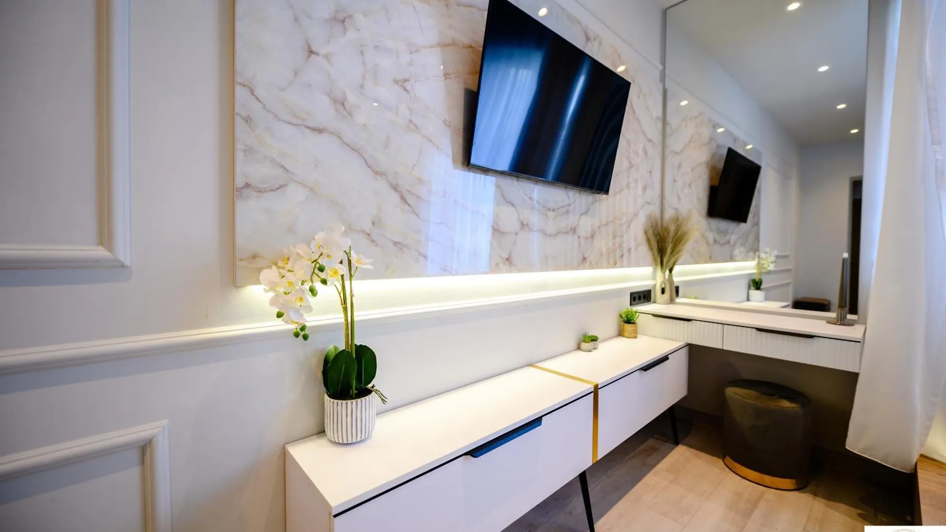 Yamaluxe Luxury Apartments - Bucuresti 0*, Βουκουρέστι Ρουμανία